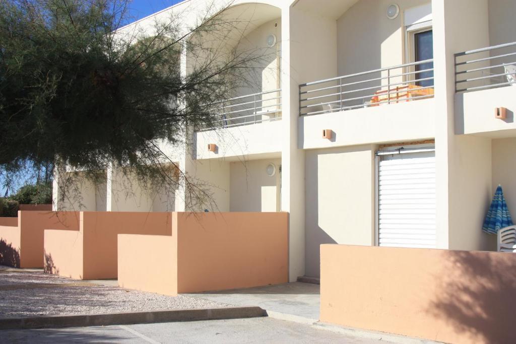 Les Stoechades Aparthotel 2*